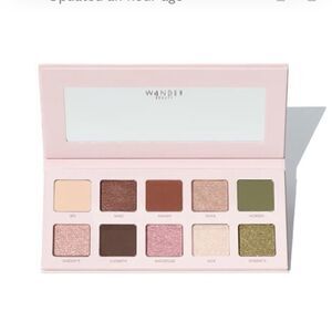 Wander Beauty Trailblazer Eyeshadow Palette- brand new in sealed box w 10 colors